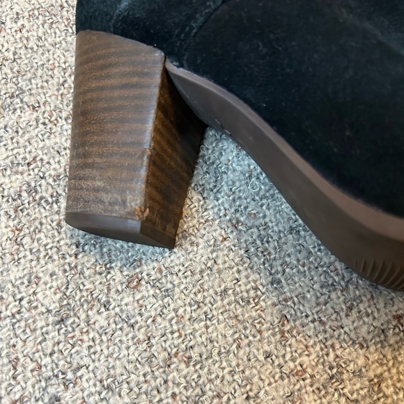 Koolaburra by UGG Amalea Suede Boots - Picture 3 of 10